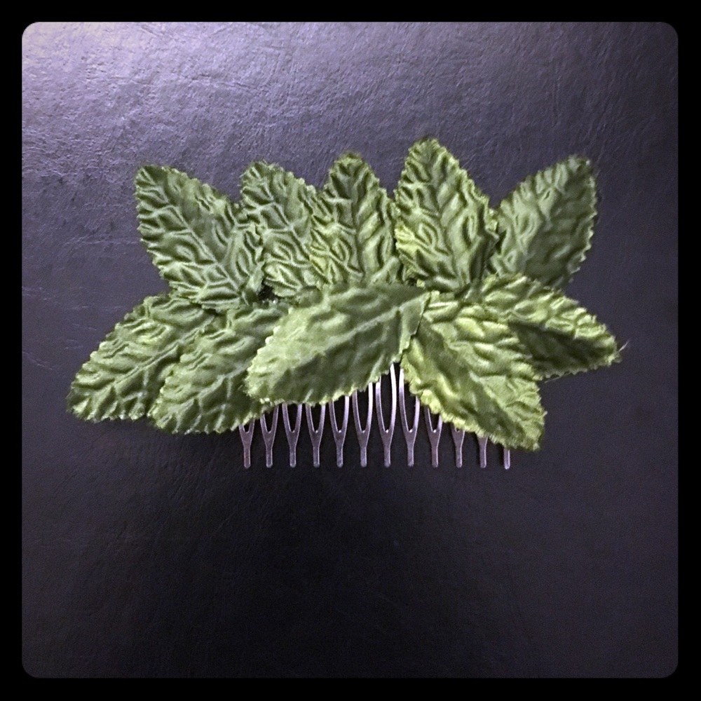Leaf Hair Comb